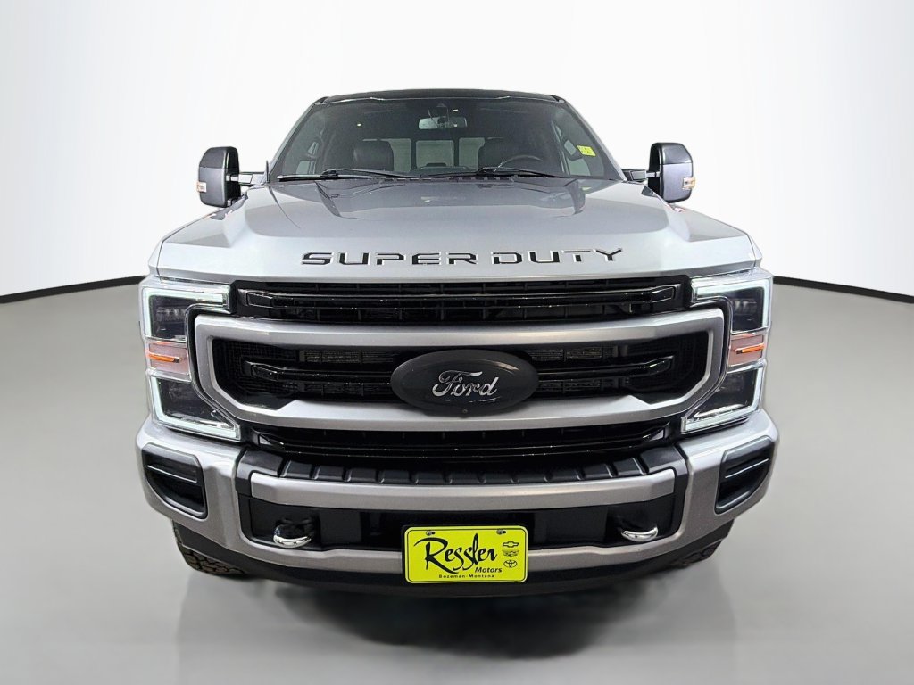 Used 2022 Ford F350 Platinum AWD/4WD image 2