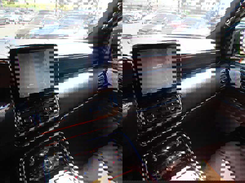 Used 2018 Lincoln Navigator L Reserve w/ Technology Package AWD/4WD image 16