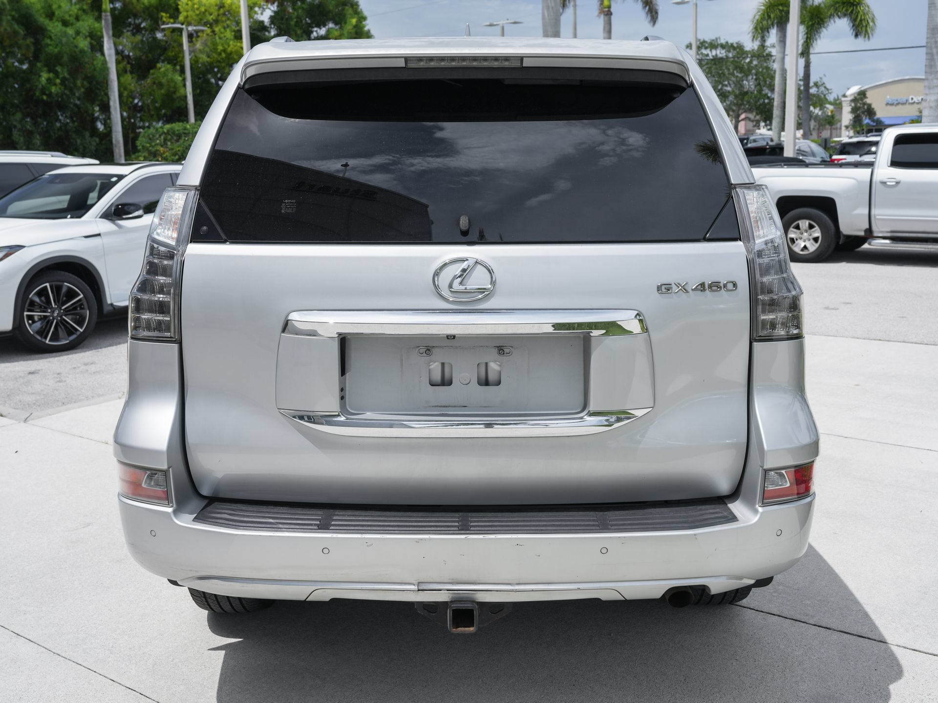 Used 2014 Lexus GX 460 w/ Premium Package AWD/4WD image 9