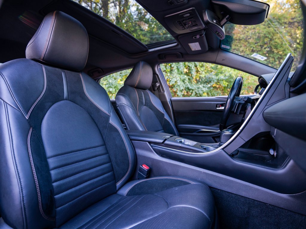 Used 2019 Toyota Avalon XSE image 15