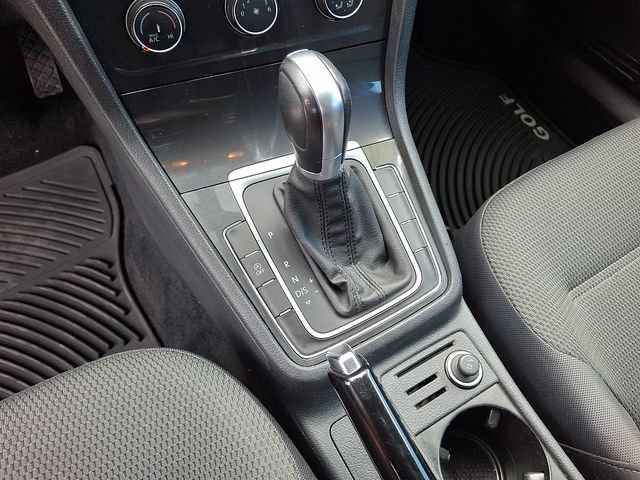 Used 2019 Volkswagen Golf S FWD image 29