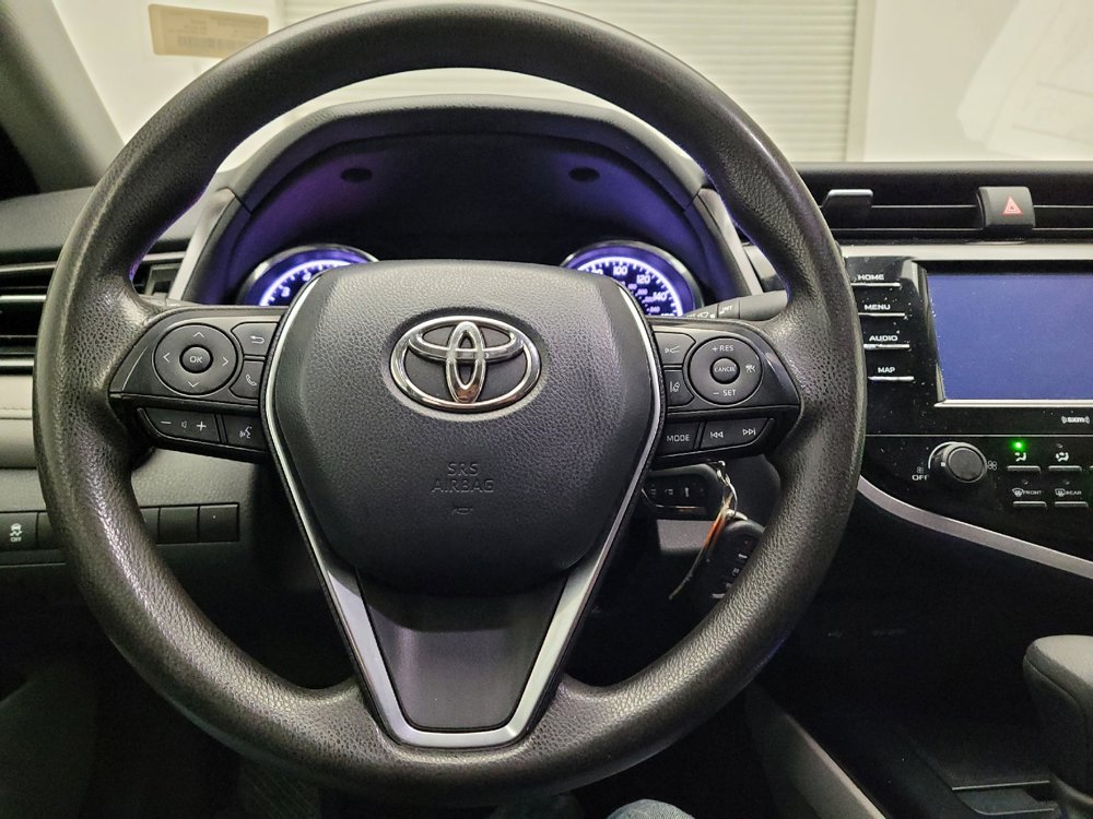 Used 2020 Toyota Camry LE image 22