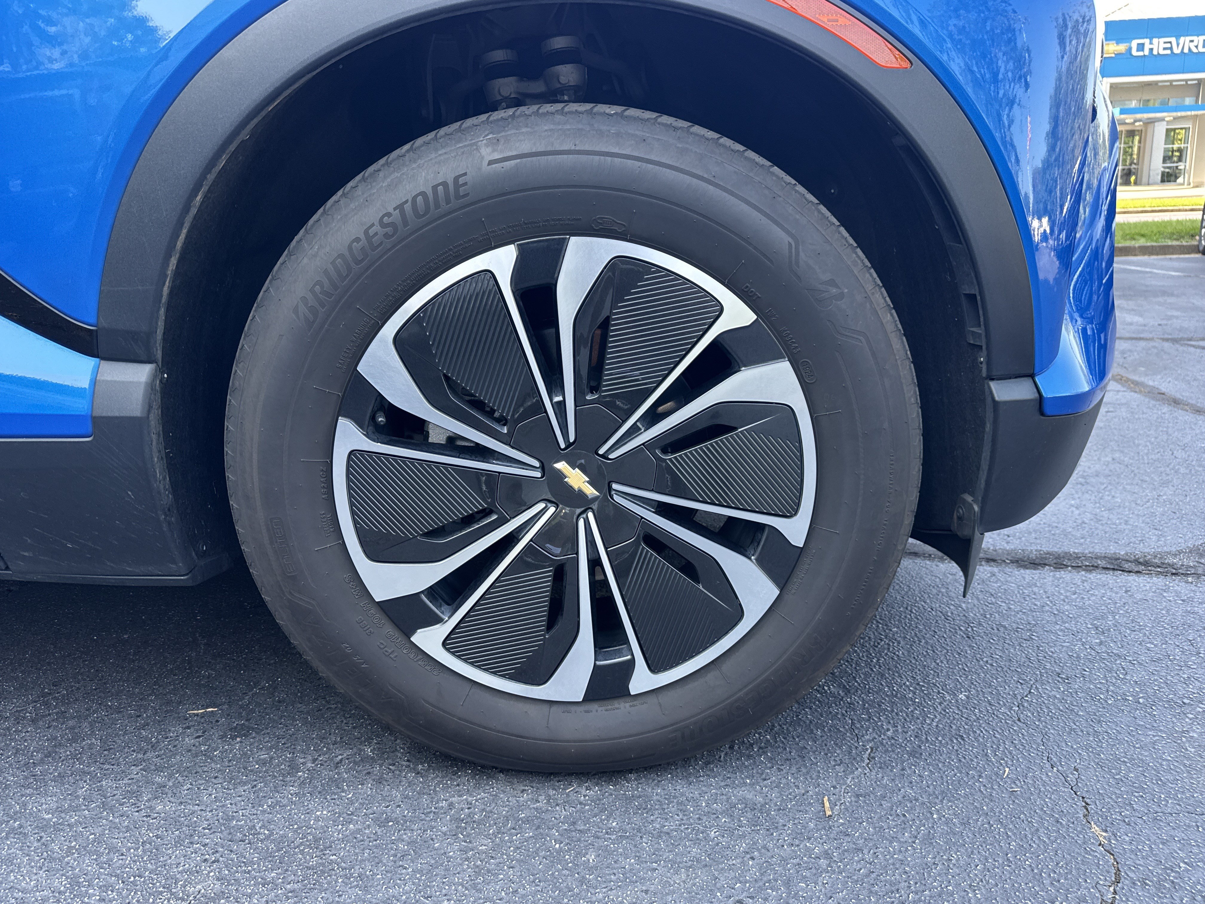 Certified 2024 Chevrolet Blazer EV LT AWD/4WD image 9