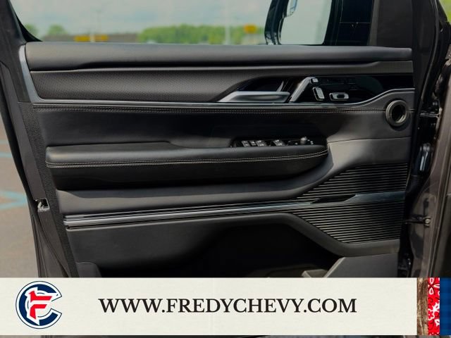 Used 2024 Jeep Grand Wagoneer L Series II w/ Quick Order Packagew 28T AWD/4WD image 15