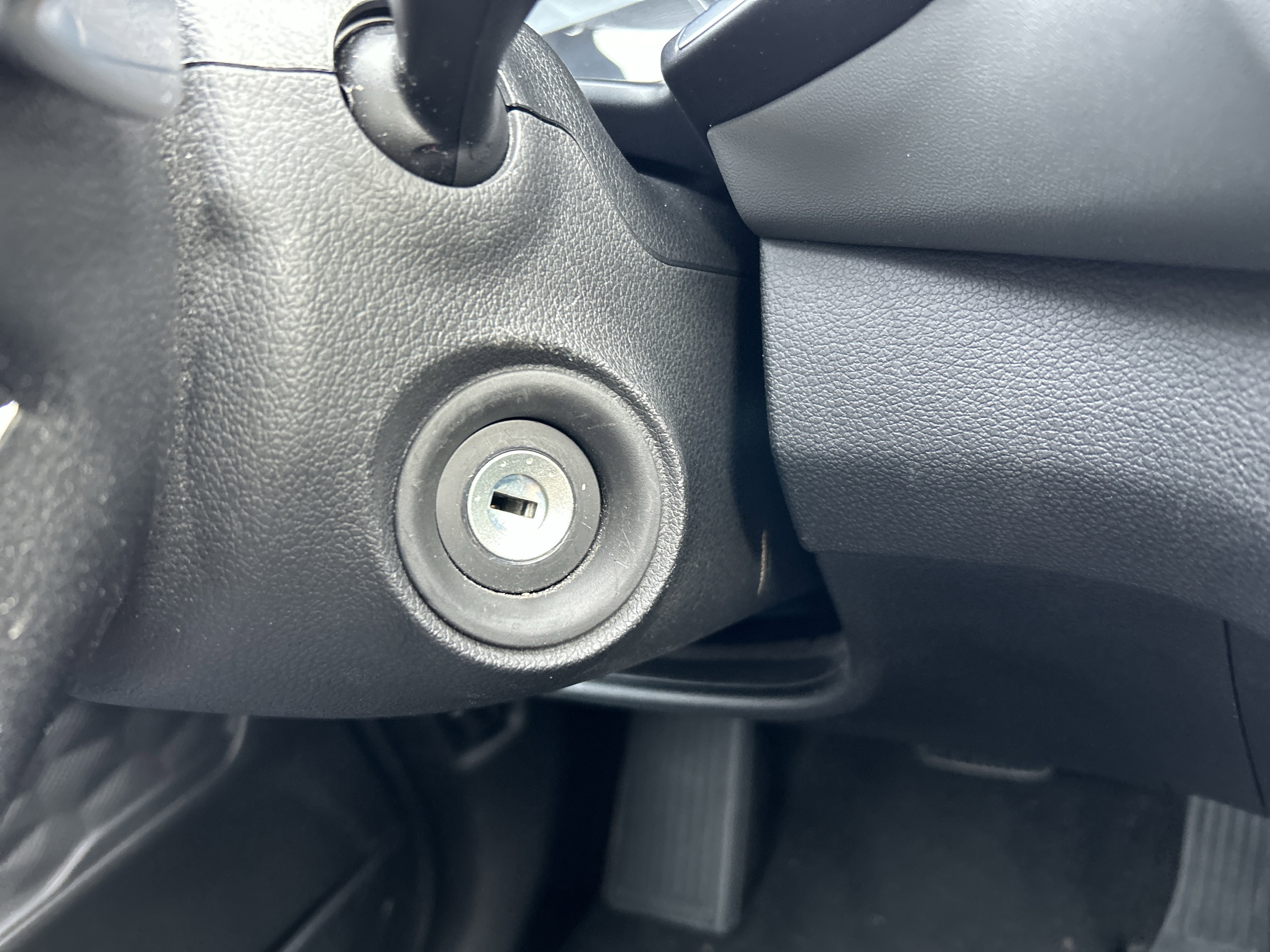 Used 2023 Hyundai Santa Fe SE image 24