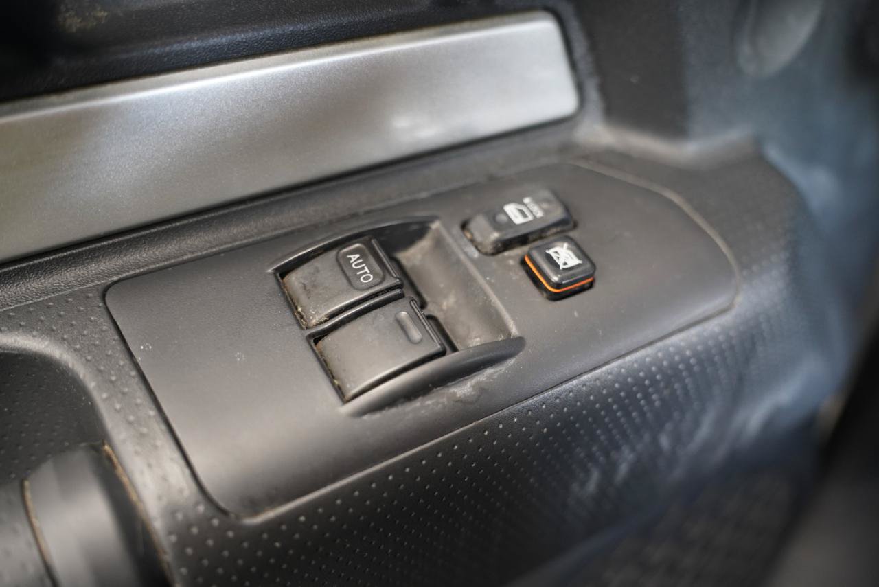 Used 2008 Toyota FJ Cruiser 4WD image 28