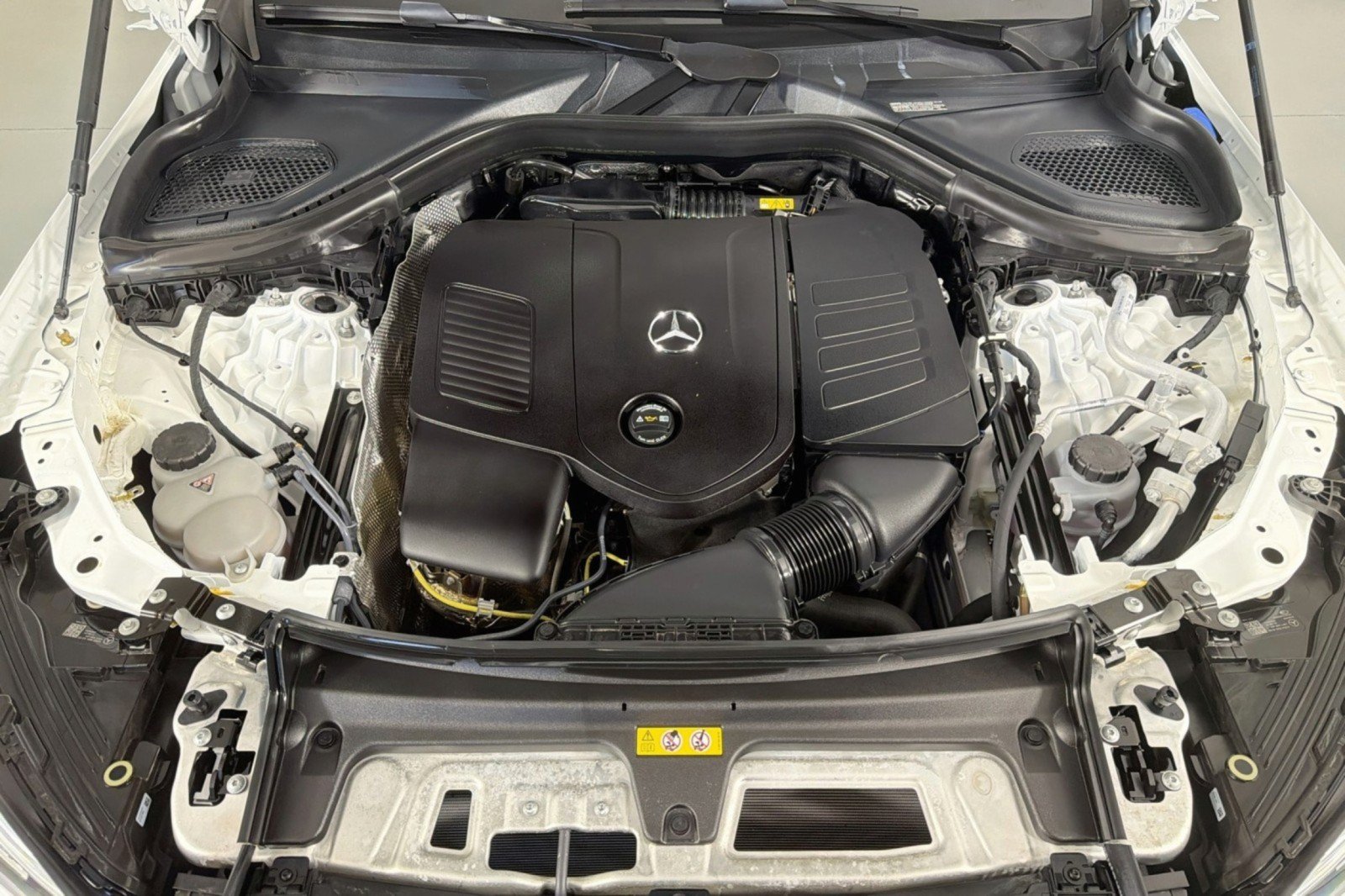 Certified 2026 Mercedes-Benz GLC 300 4MATIC image 11