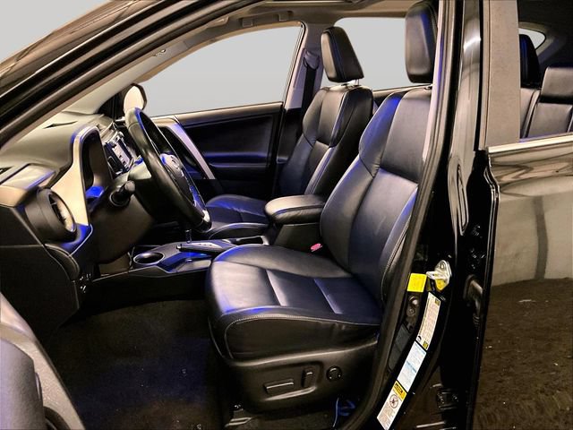 Used 2015 Toyota RAV4 Limited AWD/4WD image 25