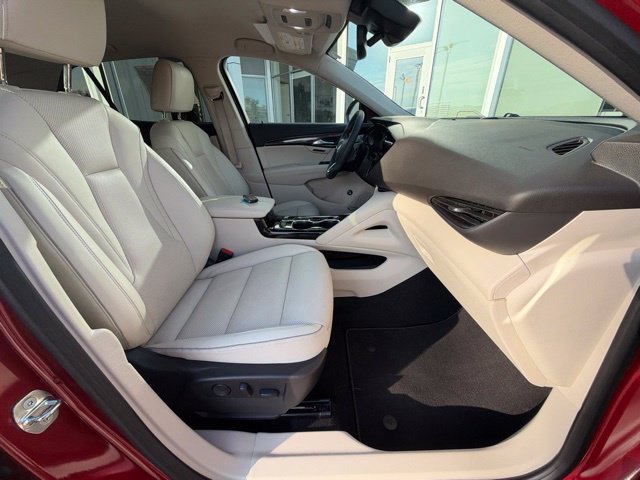 Used 2021 Buick Envision Essence w/ Technology Package I AWD/4WD image 31