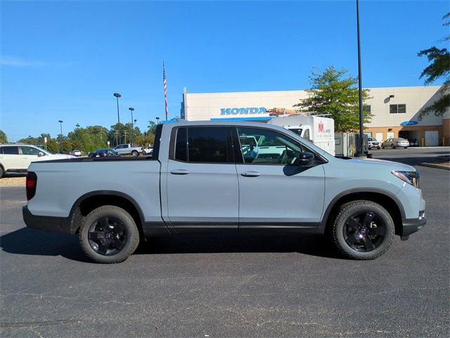 New 2026 Honda Ridgeline Black Edition image 3