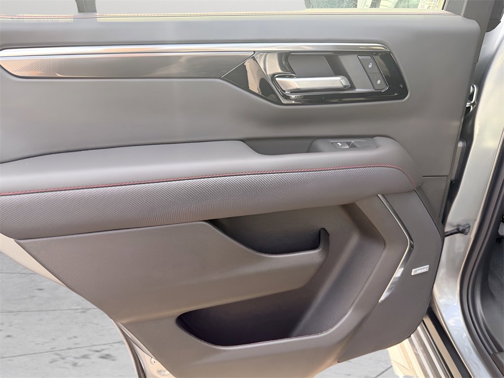 New 2026 Chevrolet Tahoe RST image 35