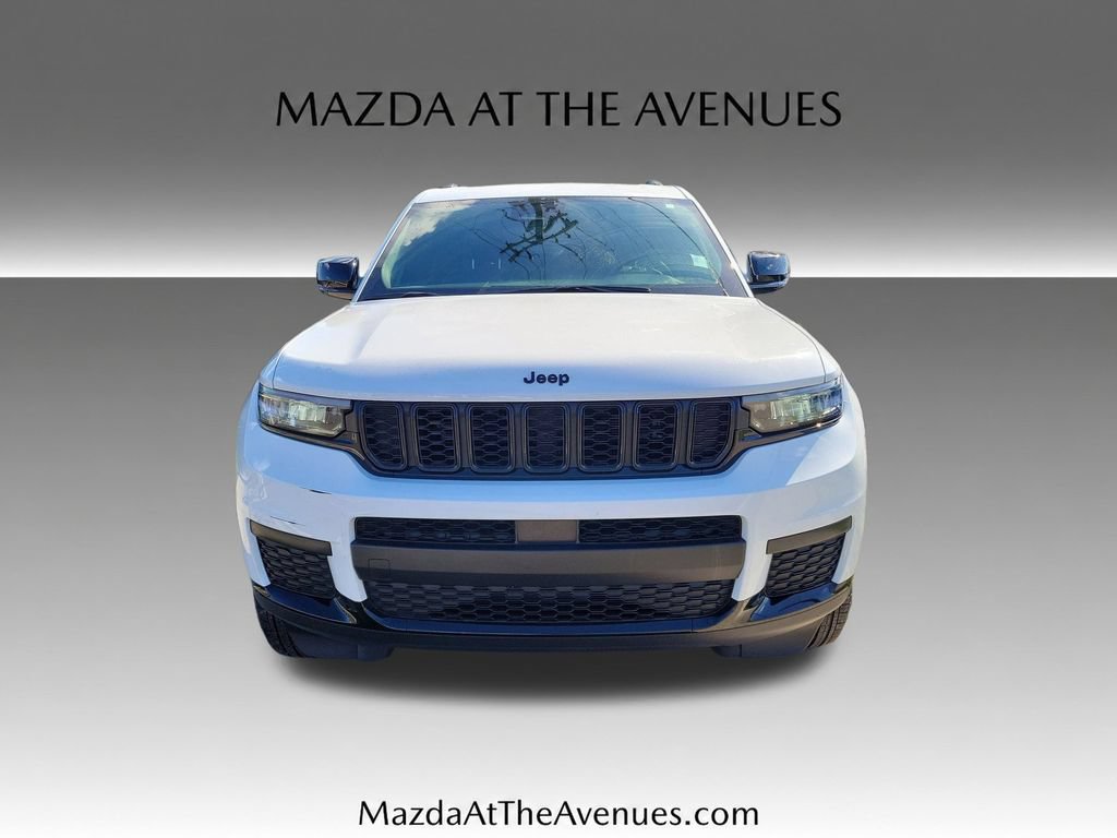 Used 2024 Jeep Grand Cherokee L Altitude AWD/4WD image 5