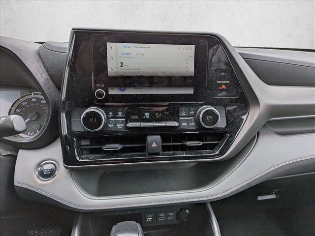 Used 2023 Toyota Highlander L image 12