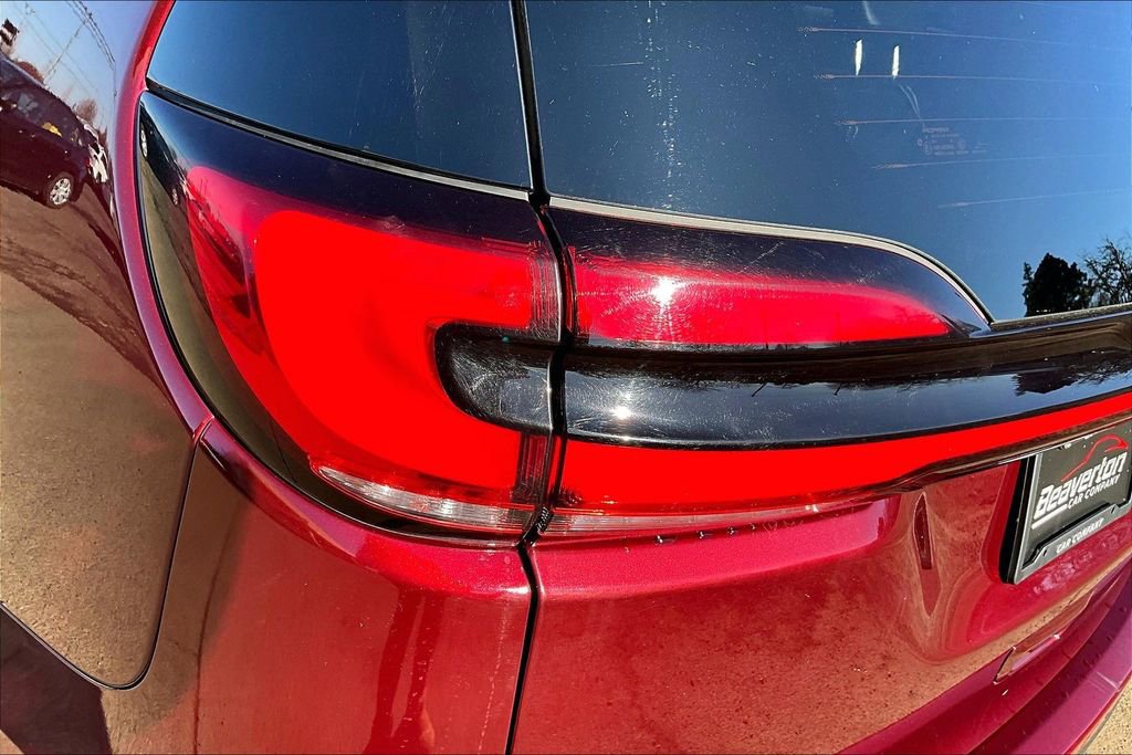 Used 2023 Chrysler Pacifica Touring-L image 29