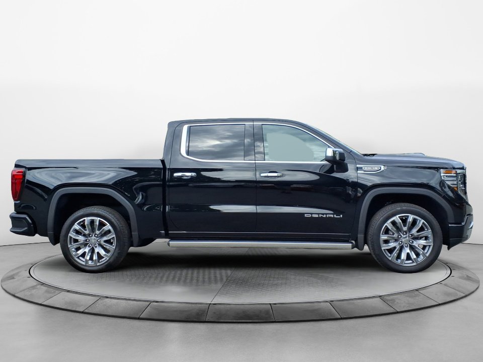 New 2026 GMC Sierra 1500 Denali w/ Denali Reserve Package image 8