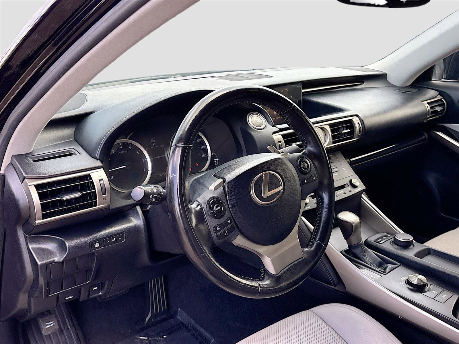 Used 2015 Lexus IS 250 RWD image 9