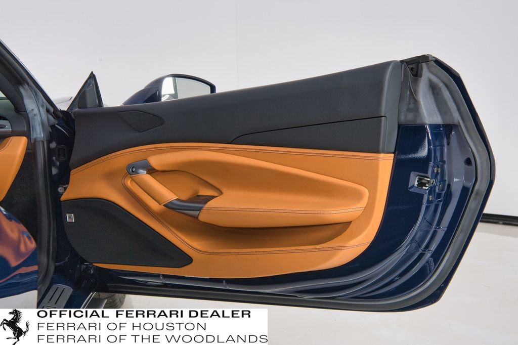 Used 2022 Ferrari F8 Tributo image 24