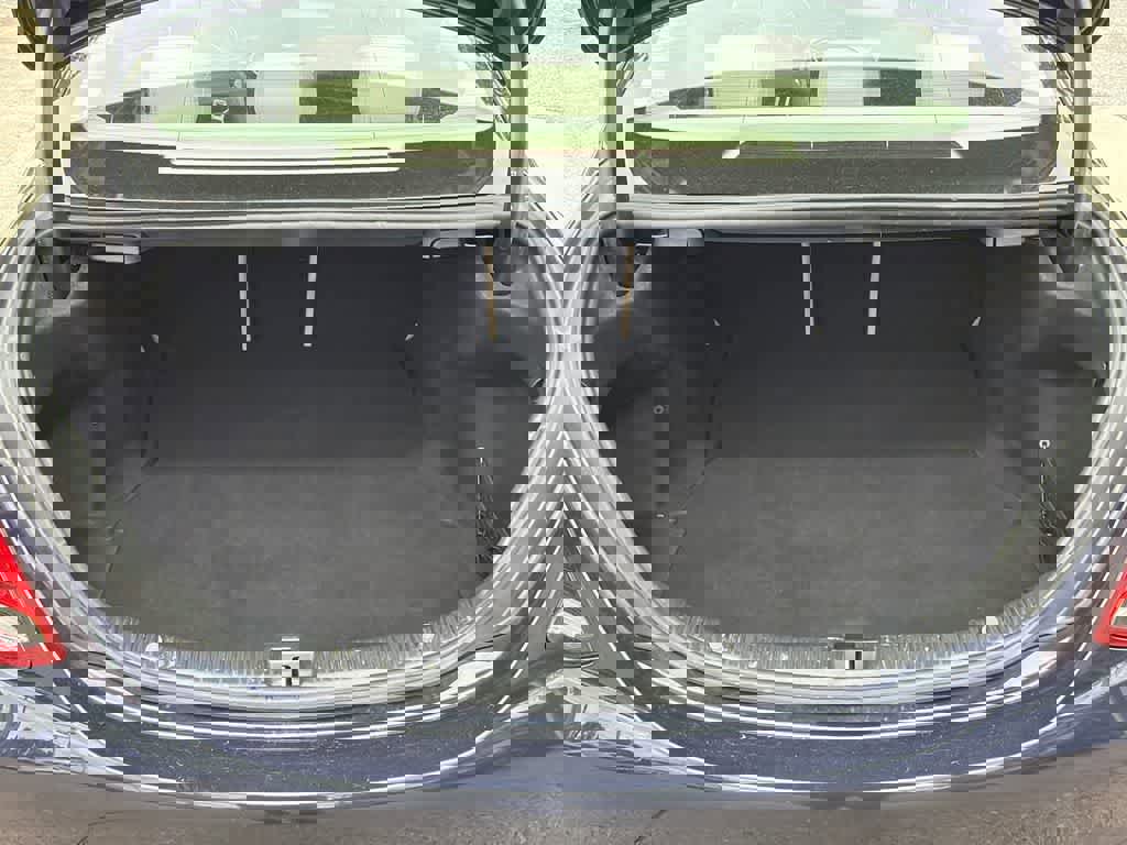 Used 2017 Mercedes-Benz C 300 4MATIC Sedan image 16