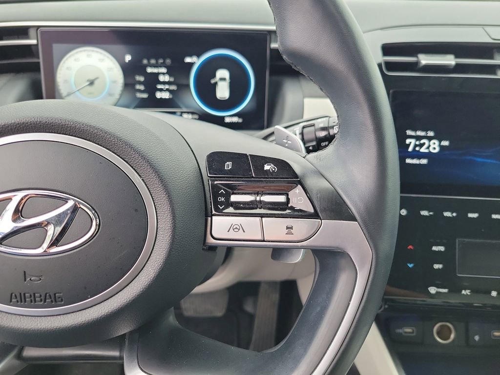 Used 2022 Hyundai Tucson Limited w/ Cargo Package image 18