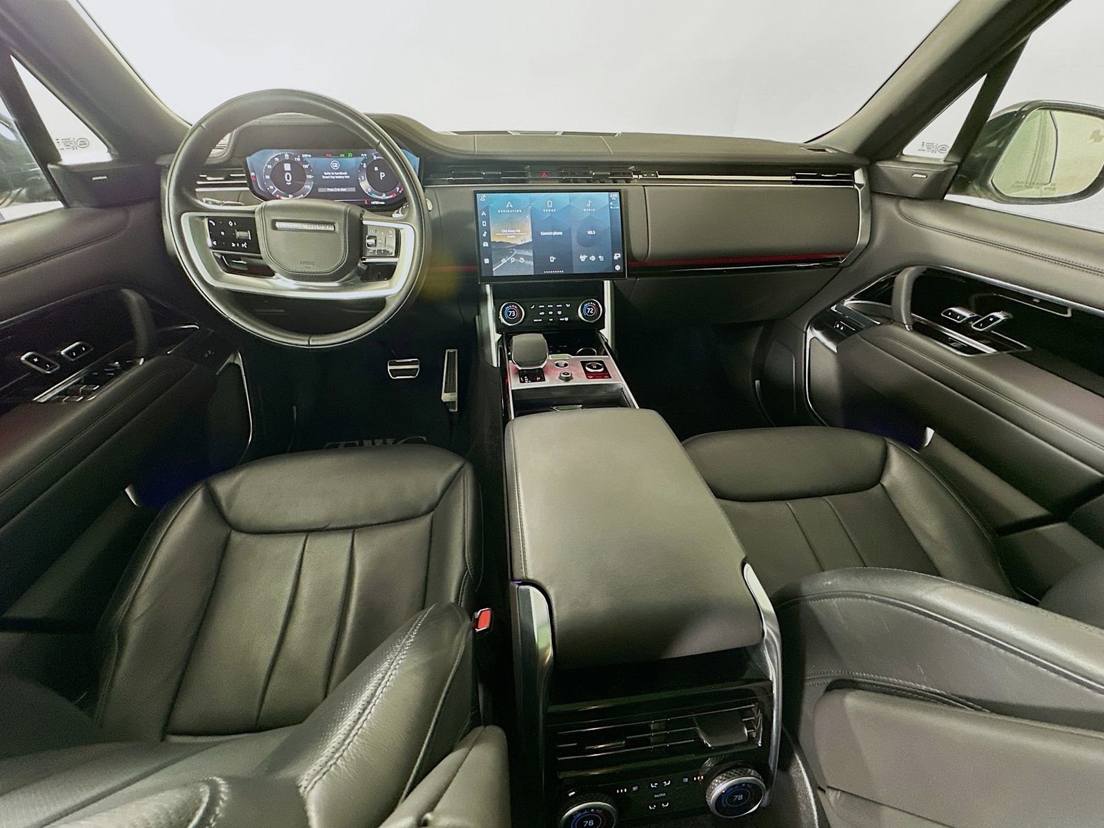 Used 2023 Land Rover Range Rover SE AWD/4WD image 13