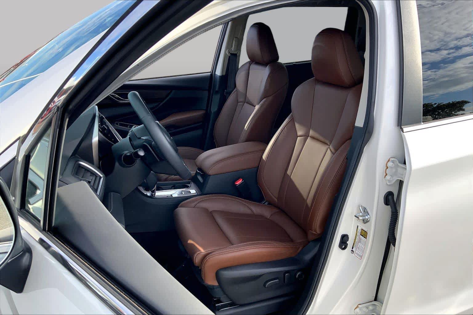 Used 2025 Subaru Ascent Touring AWD/4WD image 8