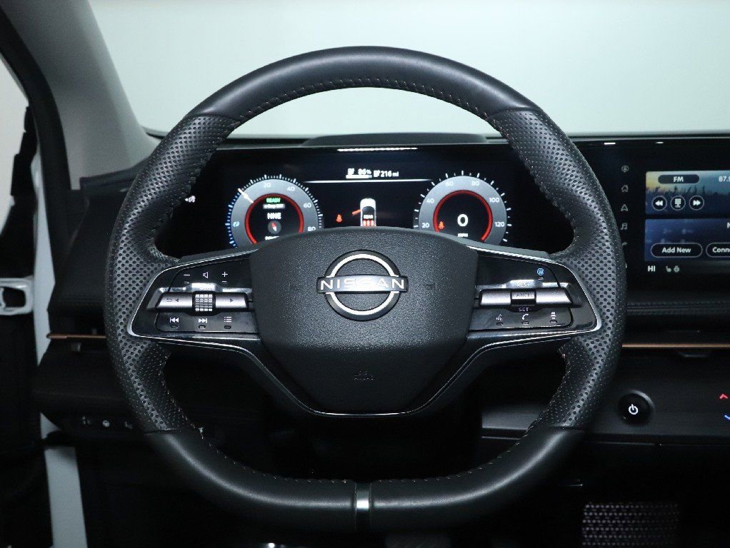 Certified 2024 Nissan Ariya EVOLVE+ e-4ORCE image 25