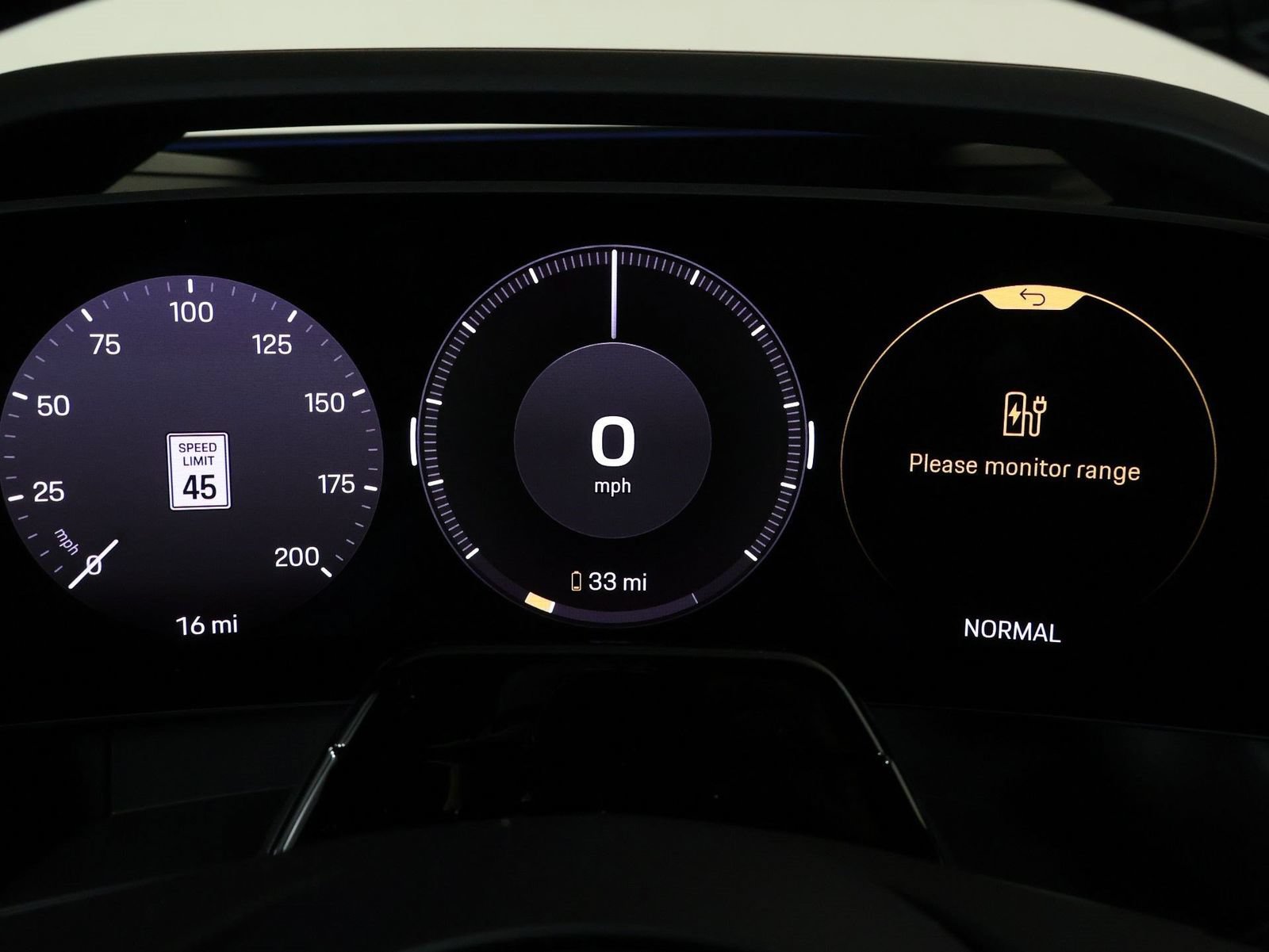 New 2026 Porsche Cayenne Electric AWD/4WD image 13
