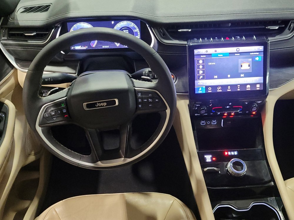 Used 2023 Jeep Grand Cherokee Limited image 22