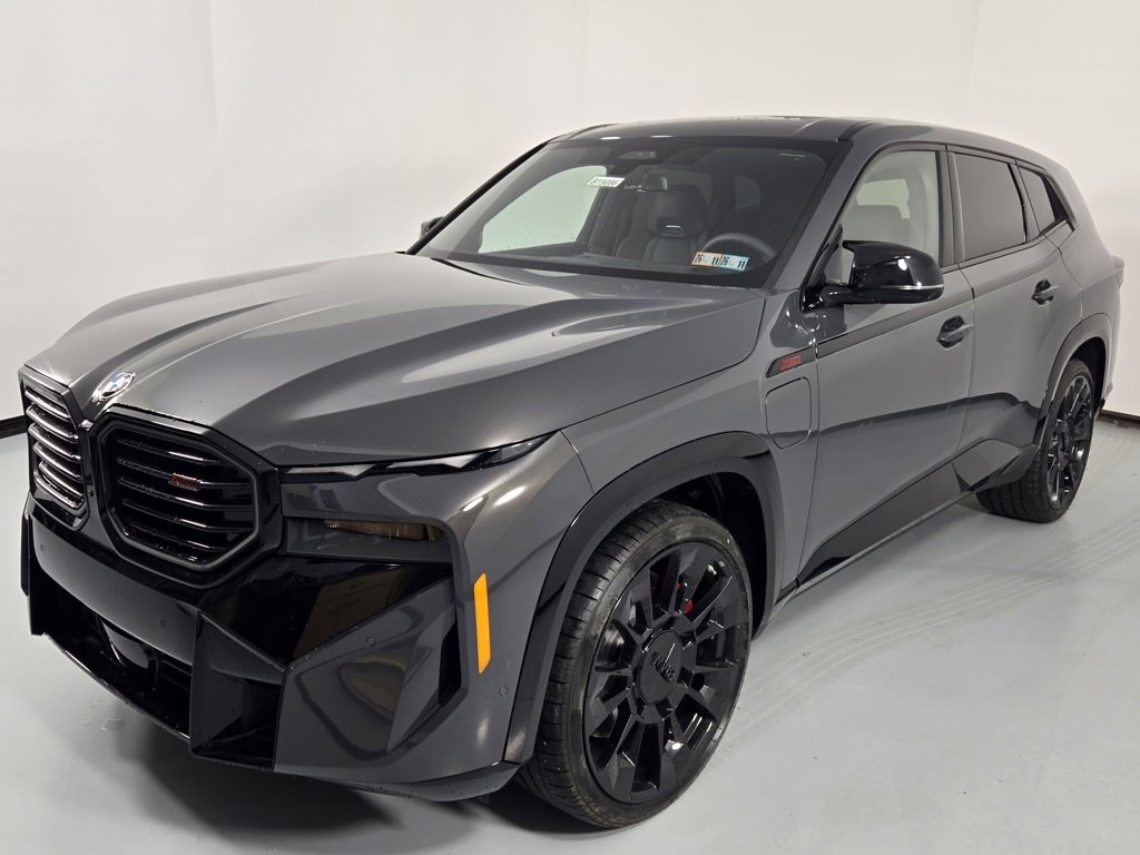 New 2026 BMW XM Label Red image 3