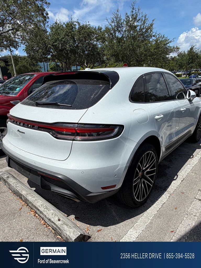 Used 2022 Porsche Macan AWD/4WD image 2