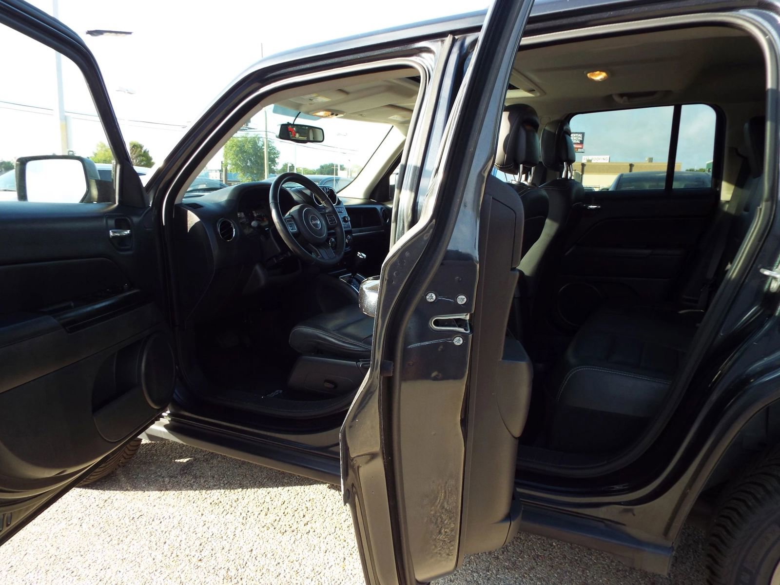 Used 2015 Jeep Patriot High Altitude image 21