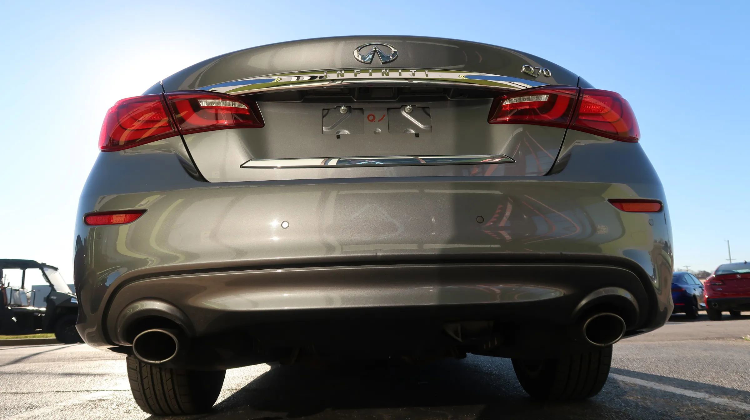 Used 2017 INFINITI Q70 3.7 image 10