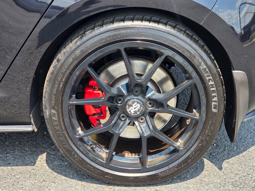 Used 2017 Volkswagen GTI SE FWD image 10
