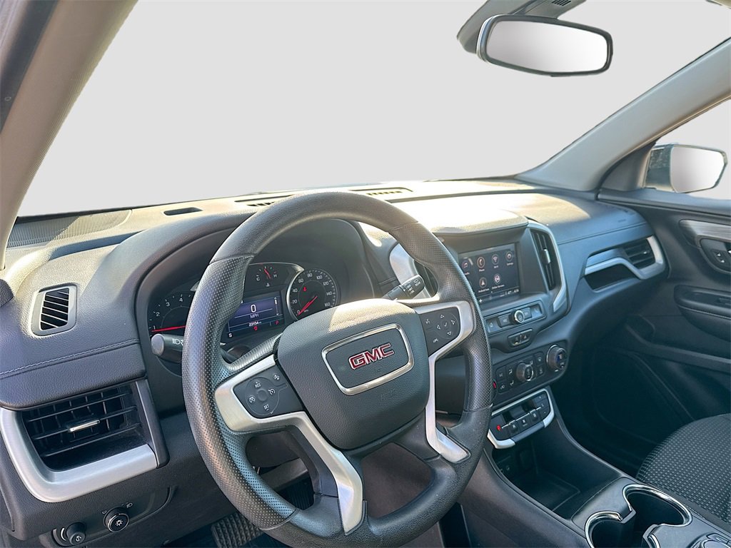 Used 2023 GMC Terrain SLE w/ Driver Convenience Package image 11