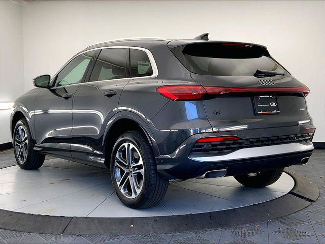 Certified 2025 Audi Q5 Premium w/ Convenience Package AWD/4WD image 3