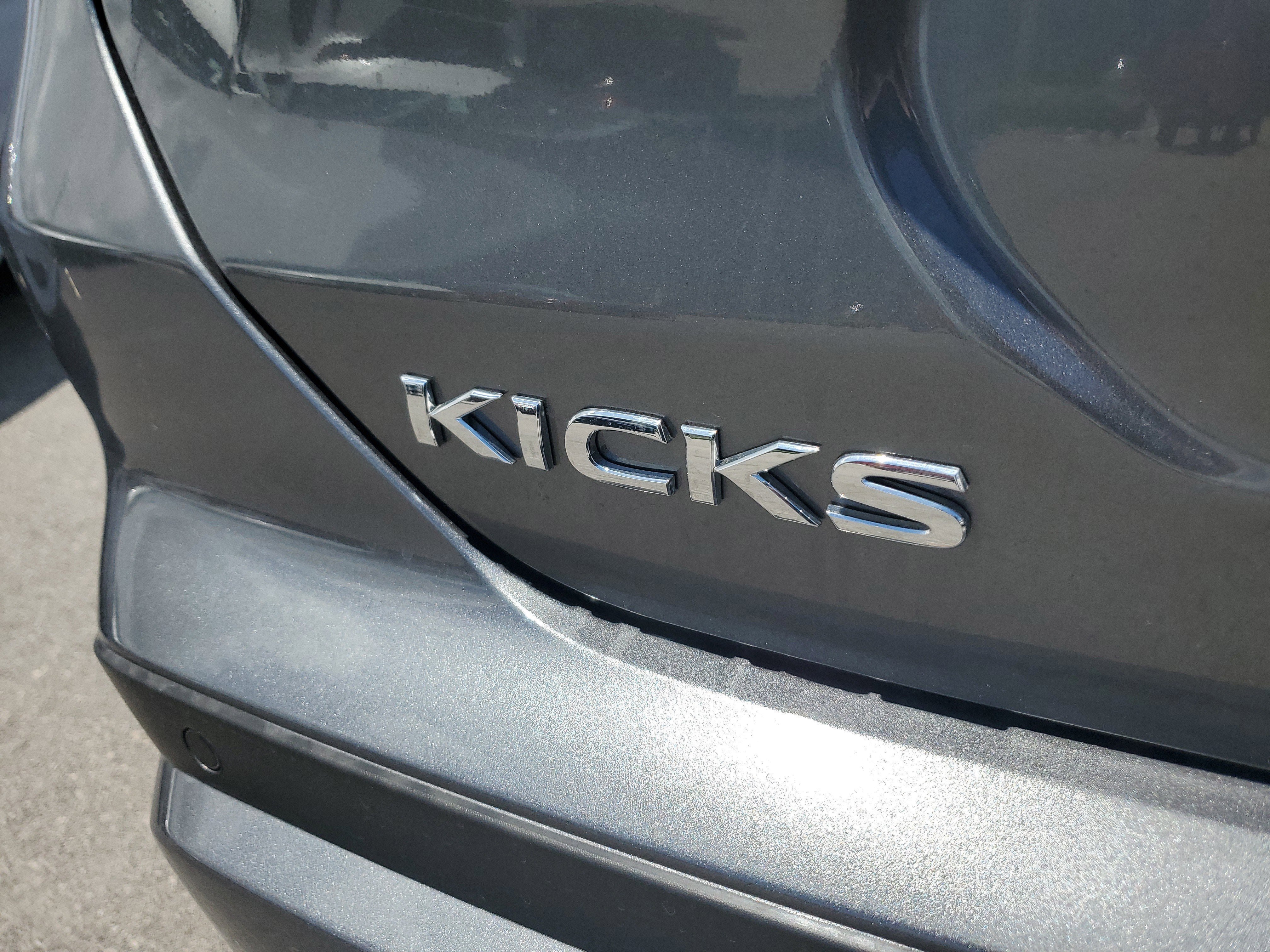 New 2025 Nissan Kicks Play S FWD image 8