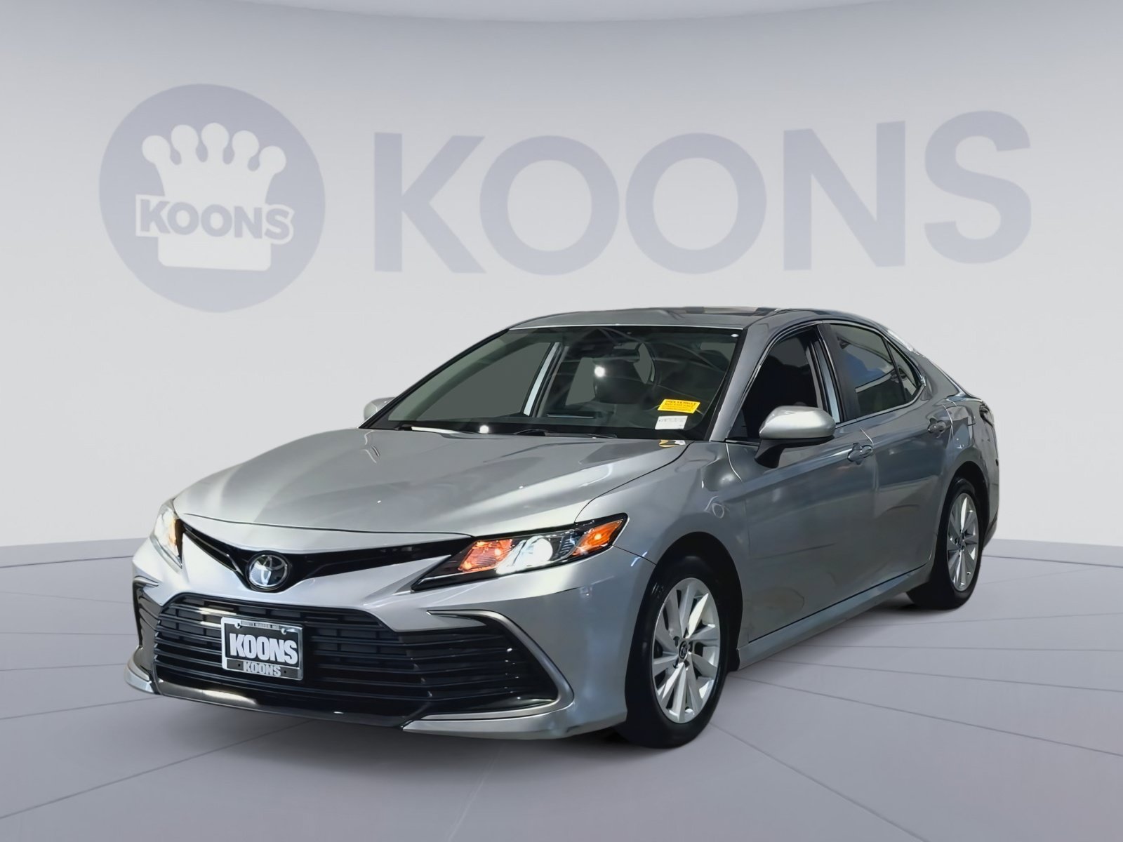 Used 2024 Toyota Camry LE FWD image 5