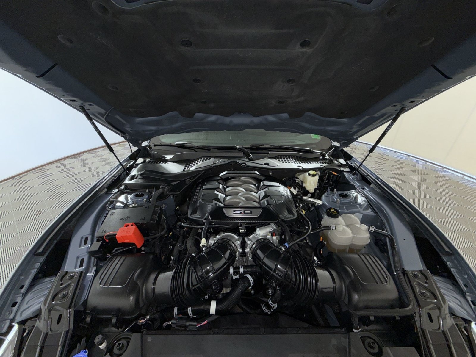 Used 2025 Ford Mustang GT Premium RWD image 27