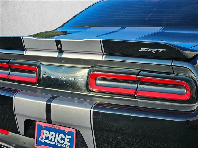 Used 2016 Dodge Challenger SRT RWD image 14