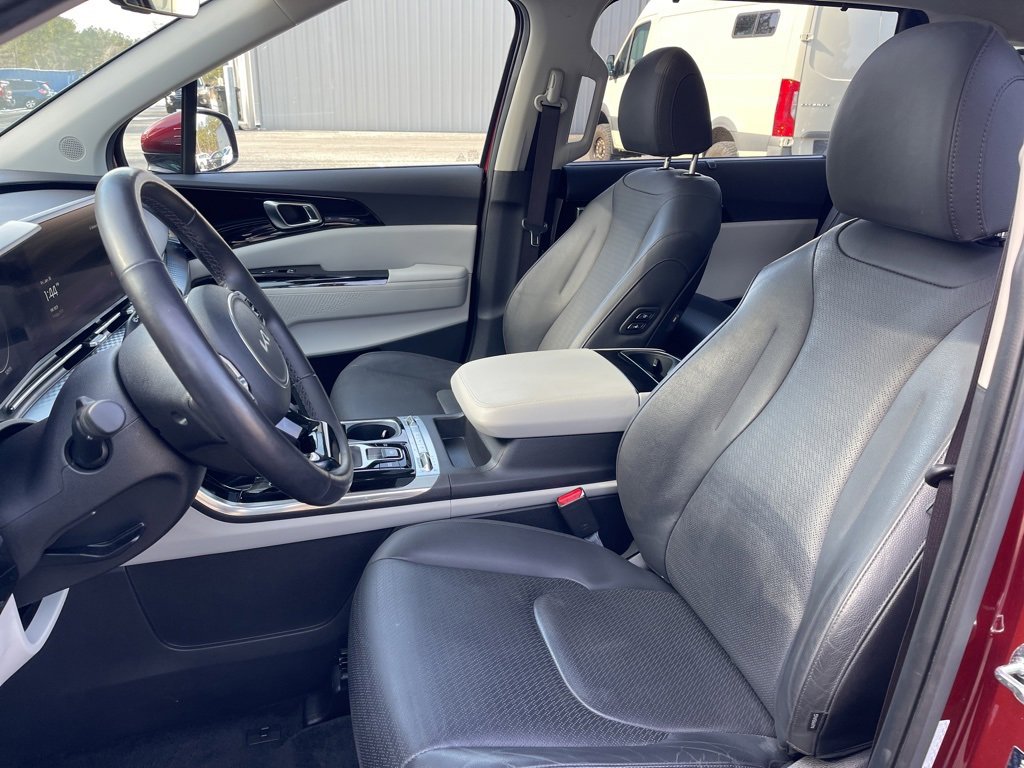 Used 2023 Kia Carnival SX Prestige image 20