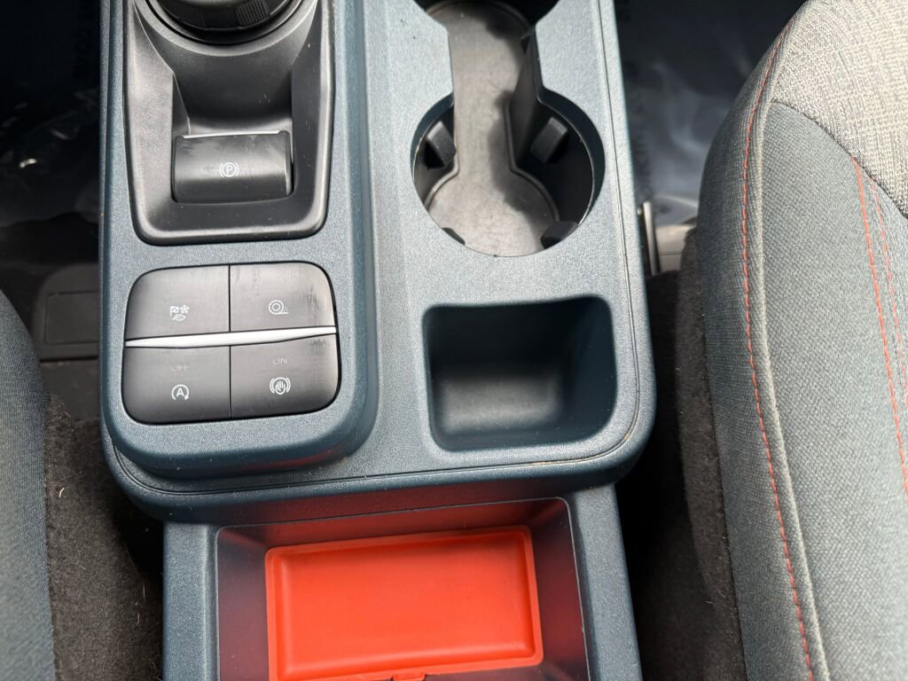 Used 2022 Ford Maverick XLT w/ Equipment Group 300A Standard image 19