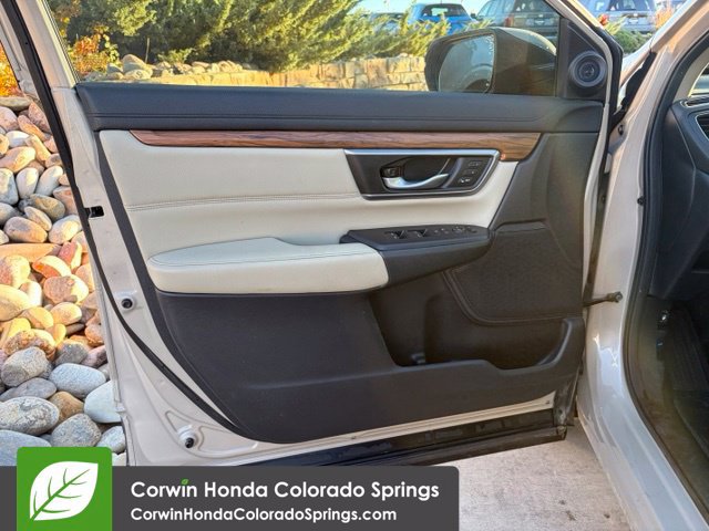 Used 2018 Honda CR-V Touring image 15