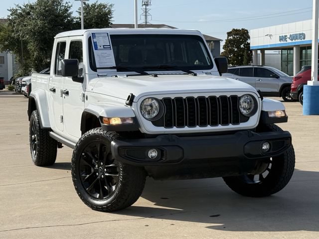 Used 2025 Jeep Gladiator Sport AWD/4WD video 3