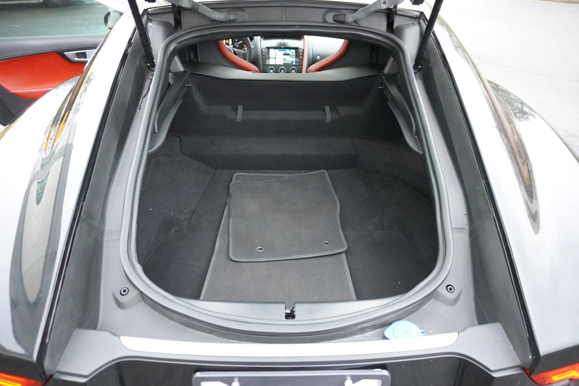 Used 2015 Jaguar F-TYPE S image 11