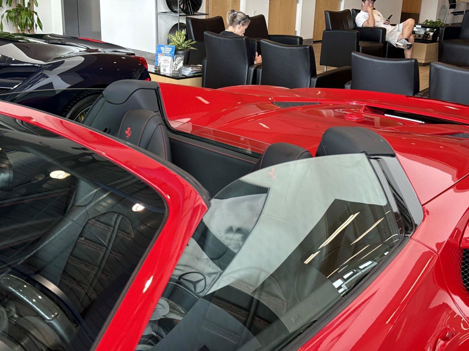 Used 2018 Ferrari 488 Spider RWD image 27