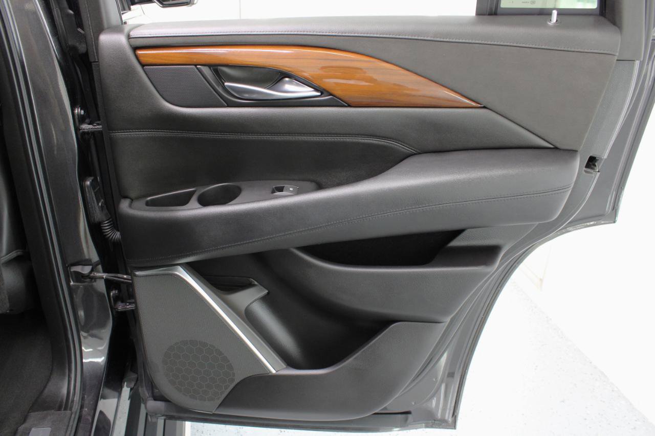 Used 2018 Cadillac Escalade Premium Luxury image 50