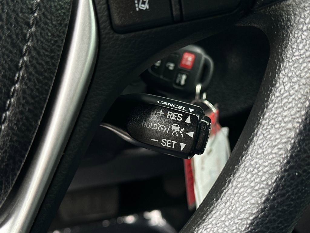 Used 2018 Toyota Corolla LE FWD image 28