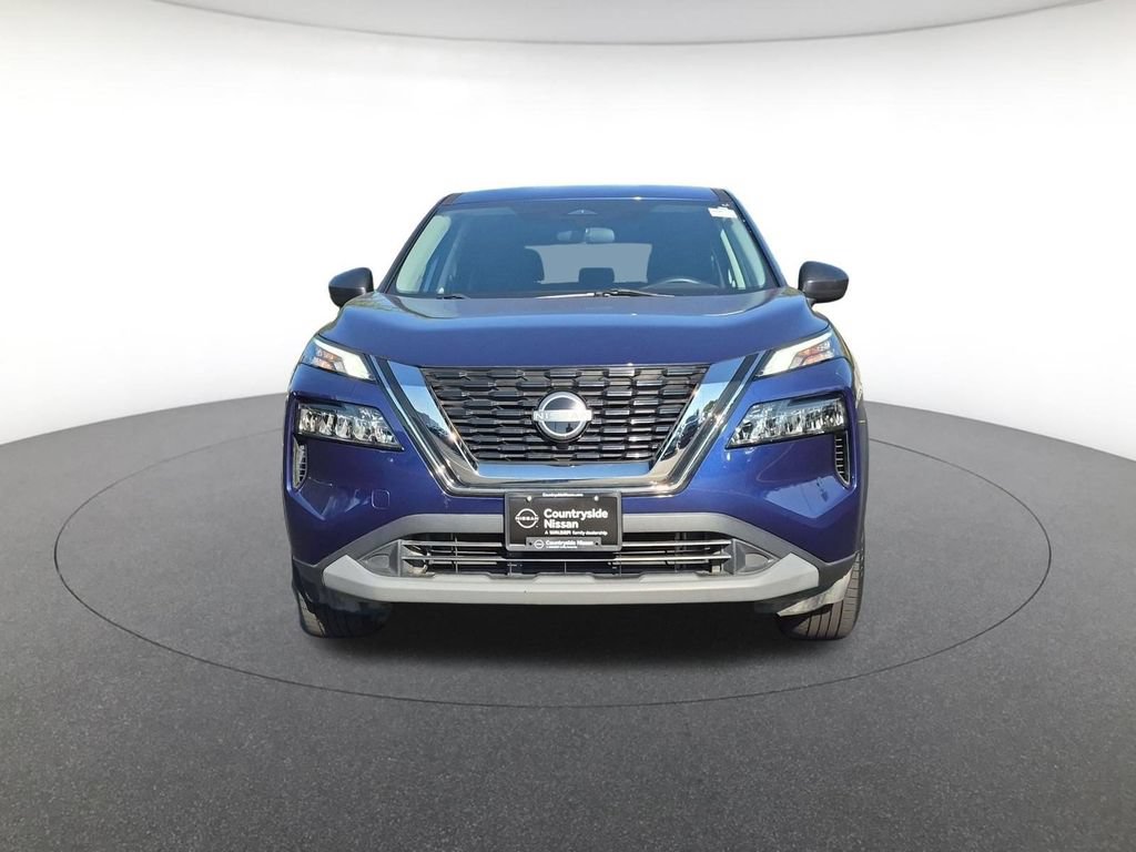Used 2022 Nissan Rogue S FWD image 2