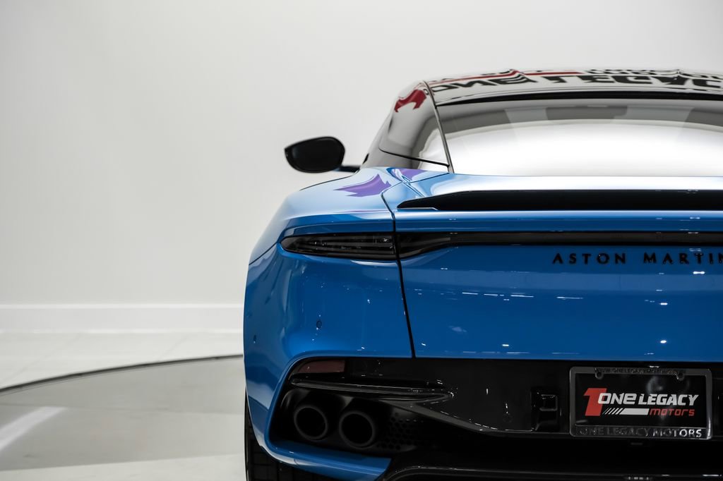 Used 2022 Aston Martin DBS Superleggera RWD image 35