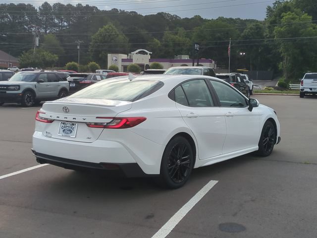 Used 2025 Toyota Camry SE FWD image 13